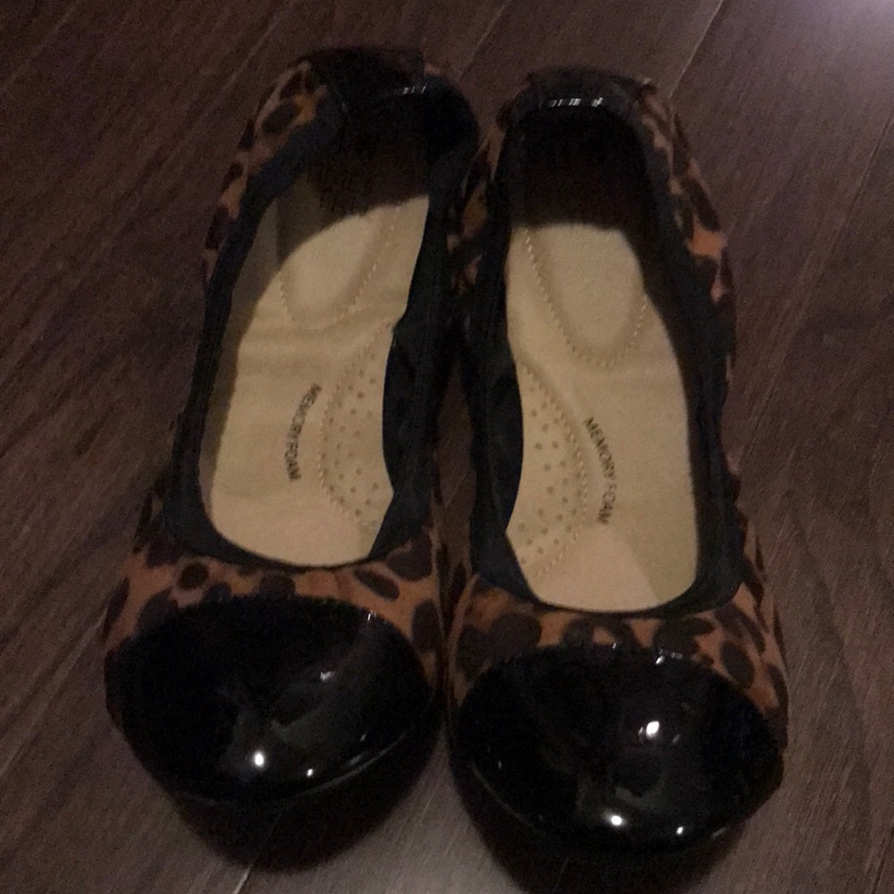 Time and Tru Leopard Print flats size 11W
